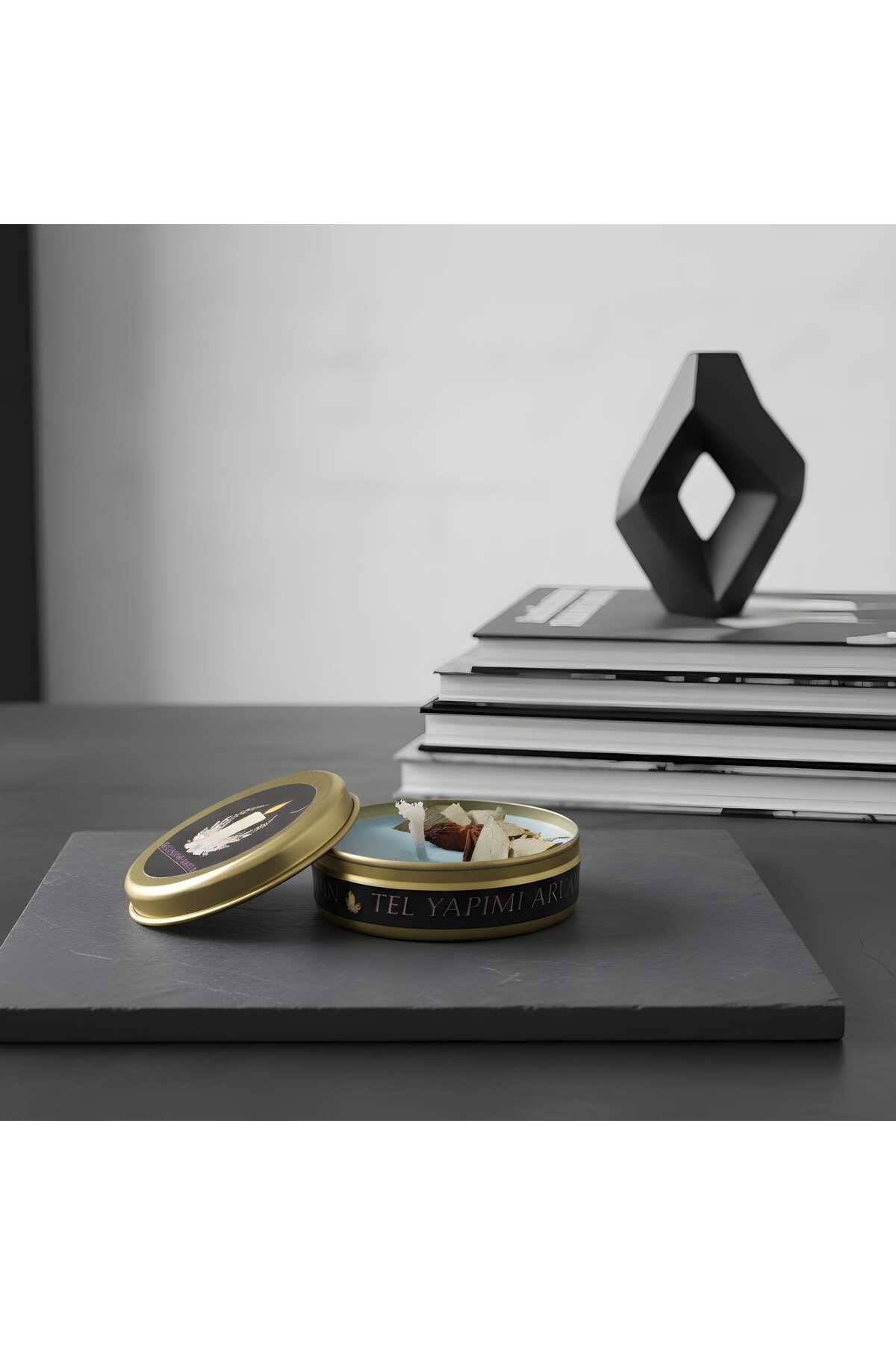 El Yapımı Dekoratif Kokulu Mum Doğal İçerik, Uzun Süreli Yanış,Metal Cam Tasarım